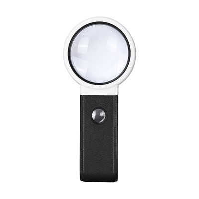 المكبر اليدوي مع الضوء